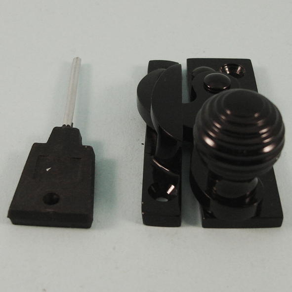 THD113L/BLP • Locking • Black Polished • Locking Clo Reeded Knob Sash Fastener